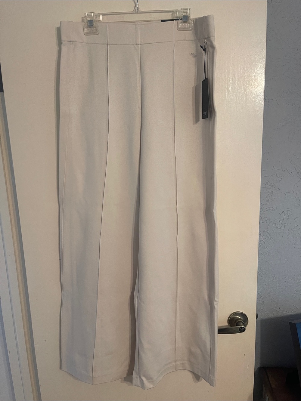 Jones New York Wide Leg Pants in Cream - NWT